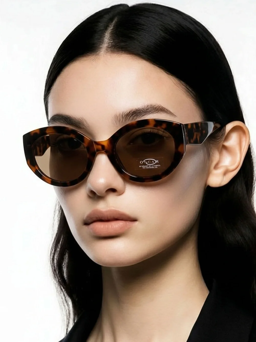 Oscar de la Renta Tortoiseshell Cat-Eye Sunglasses with Brown Lenses, NWT